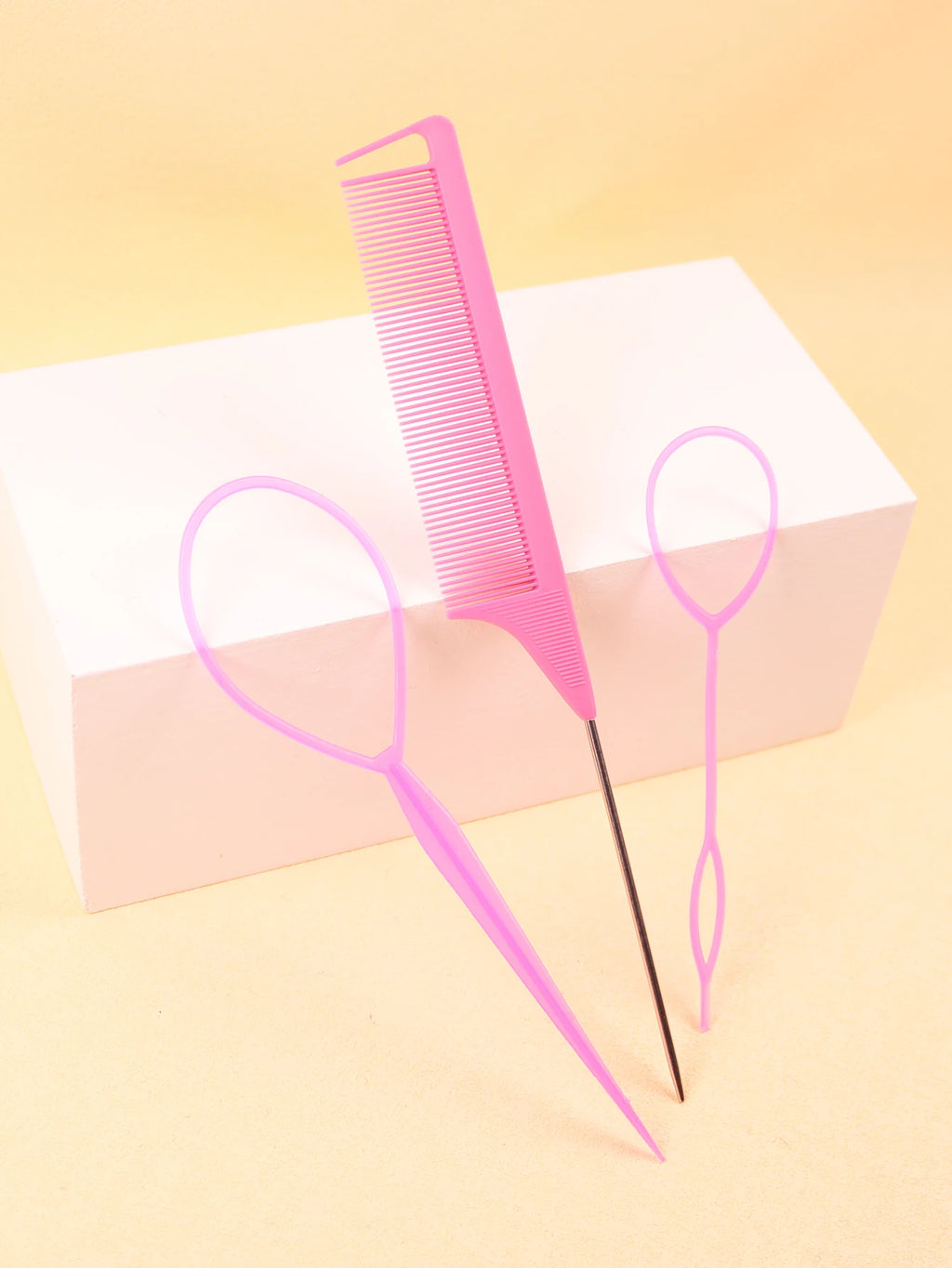 3pcs of hair braiding tools, designed for hair styling mouse tail combs to distribute hair braiding，Special for real hair wigs