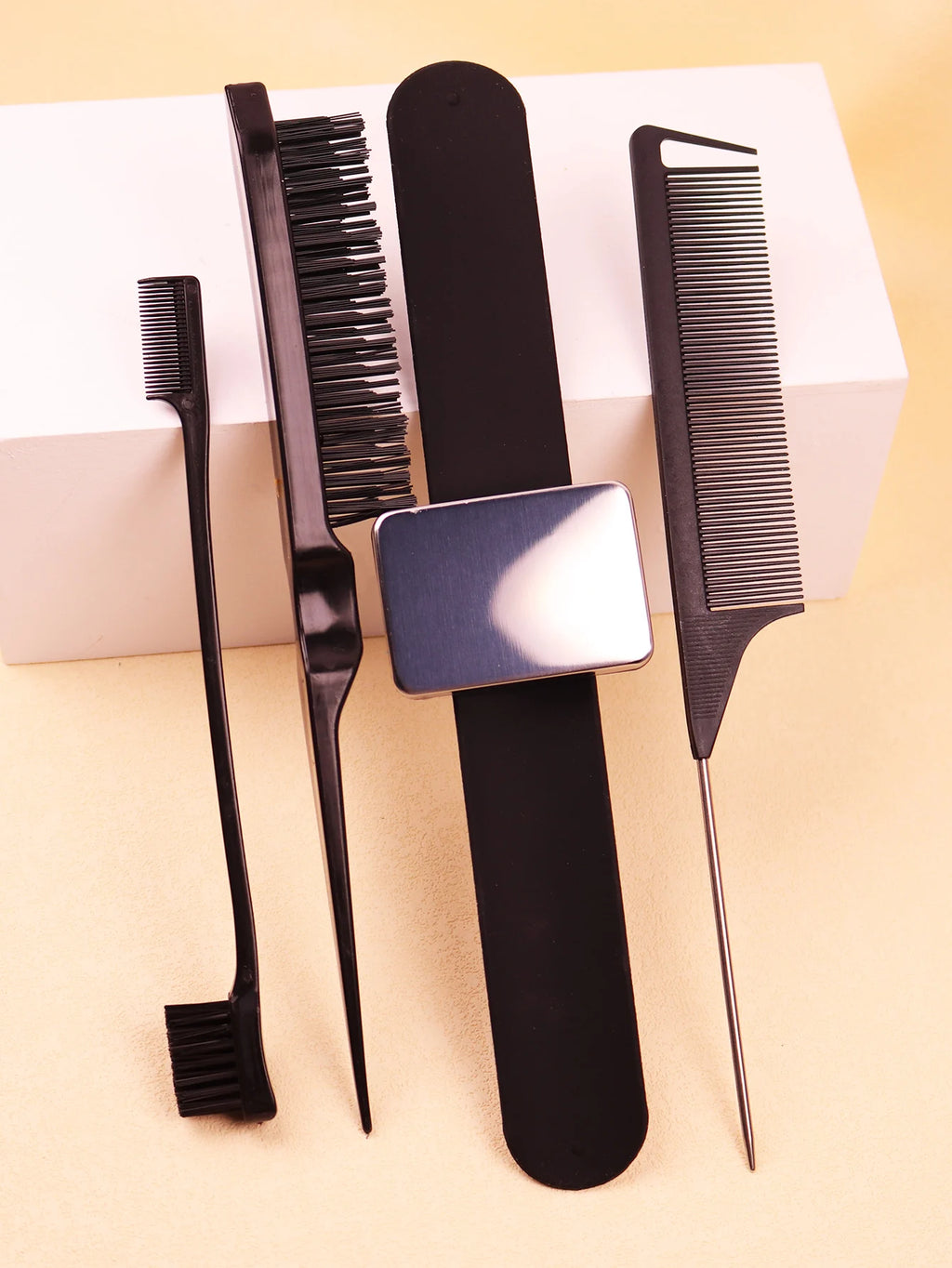 4pcshair brush, magnetic wristband, edge controlled tear comb, hair clip, silicone wrist strap，Special for real hair wigs