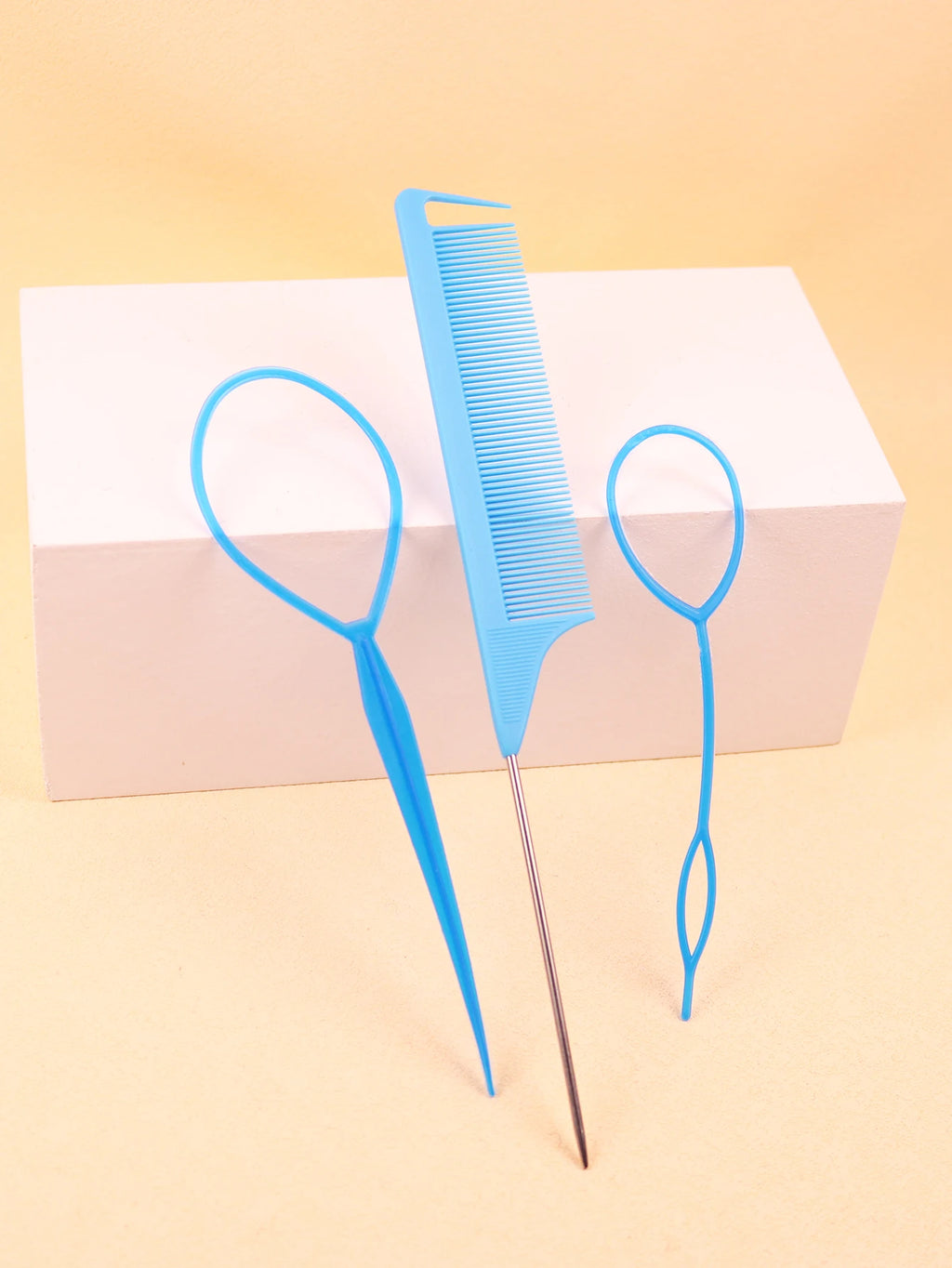 3pcs of hair braiding tools, designed for hair styling mouse tail combs to distribute hair braiding，Special for real hair wigs