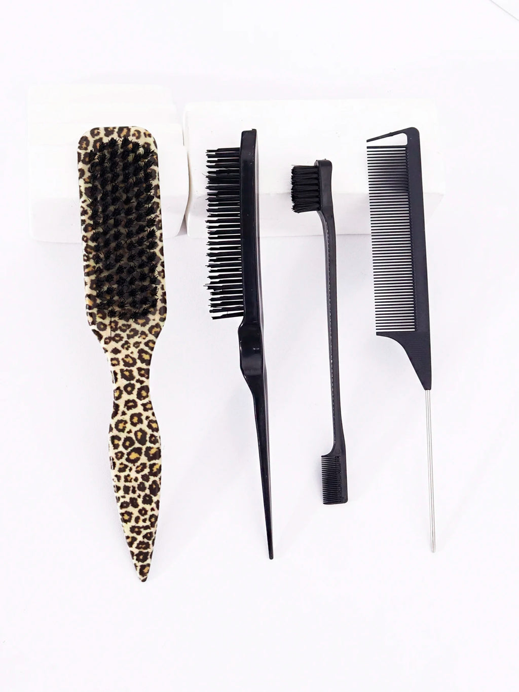 4pcs set of pointed tail brush combs, anti-static, nylon bristles, used for smoothing hair Special for Real Hair Wigs